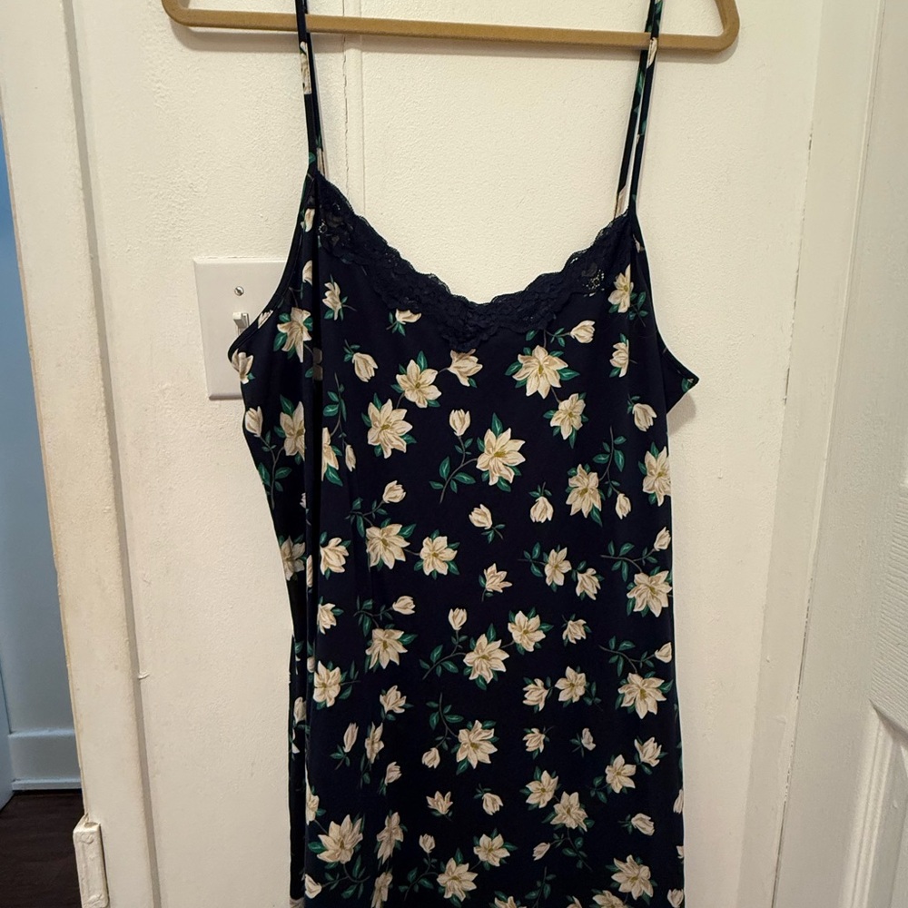 Draper James Navy Floral Soft Nightgown XL